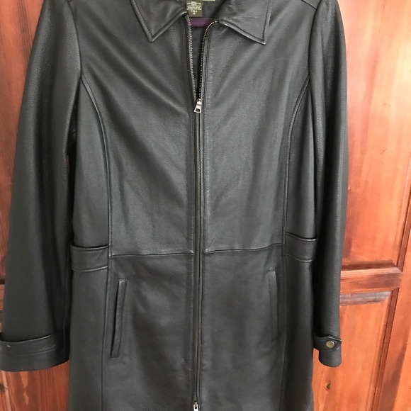 Eddie Bauer leather jacket - Picture 3 of 8